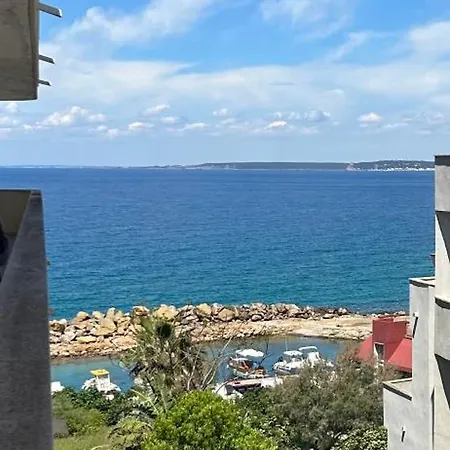 Апартаменти Lilli's House *